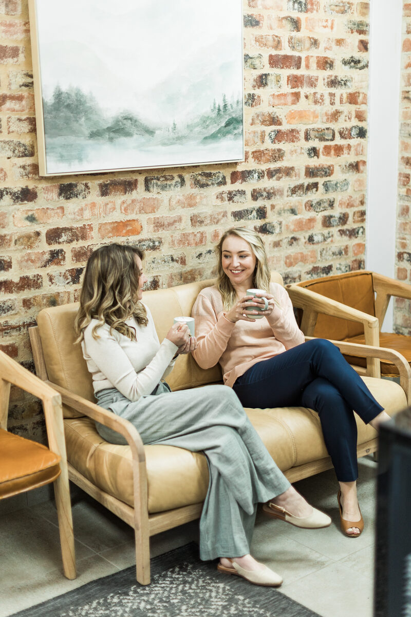 Dr Blignaut and Dr Kotze in conversation at the practice.